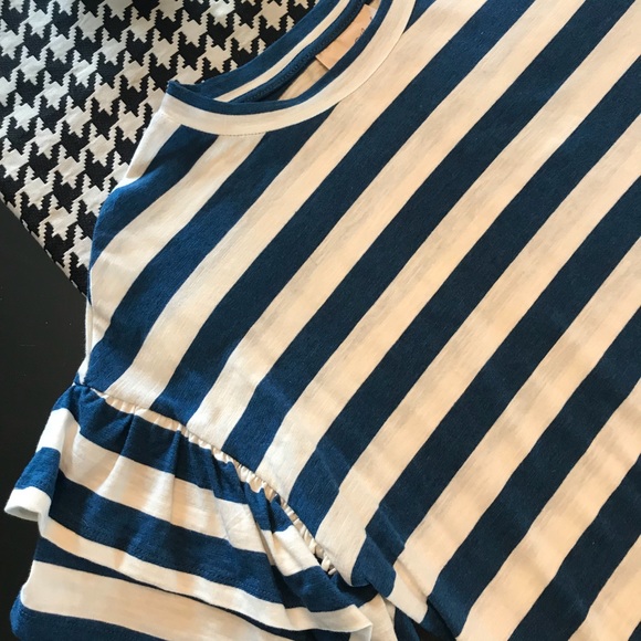 Universal Thread Top - Picture 2 of 4